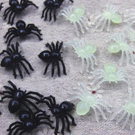 20pcs Halloween Mini Plastic Black Luminous Spider Joking Birthday Toys  DIY Decoration